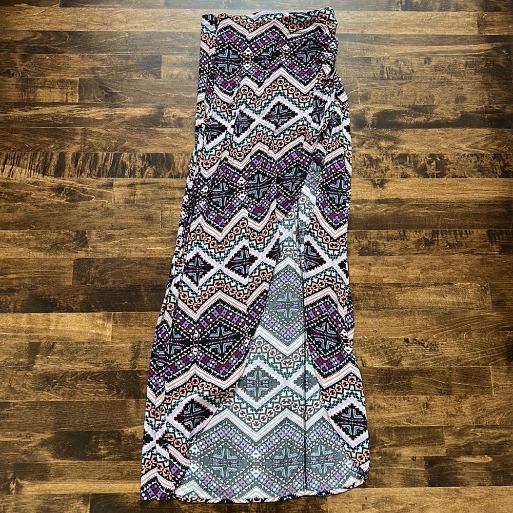 Express size XS maxi skirt with side slit